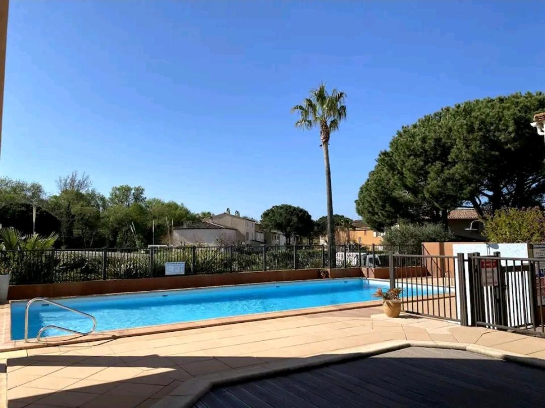 T2 Au Coeur Du Golfe De Saint Tropez Lägenhet Cogolin Exteriör bild